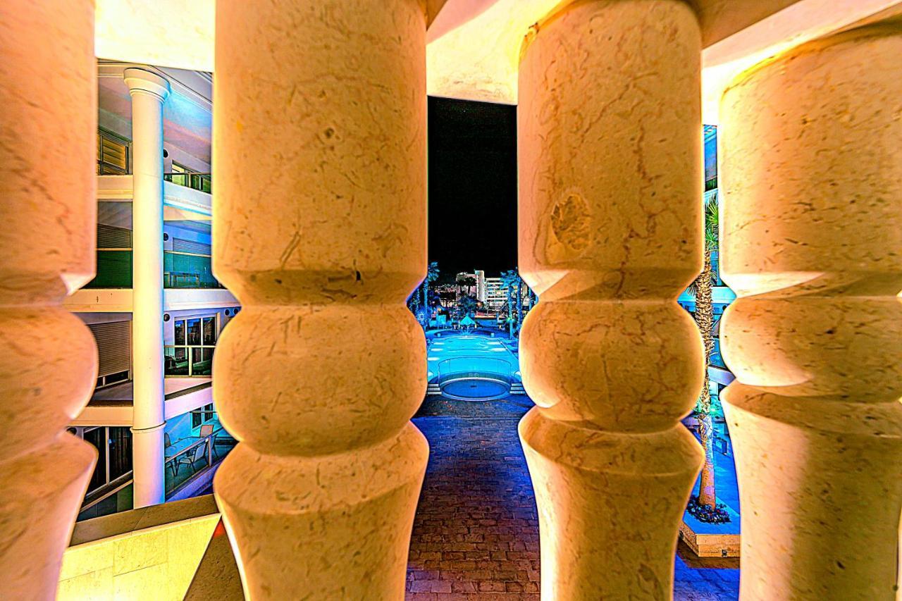 Milana's Deluxe With Big Patio And Pool Appartement *