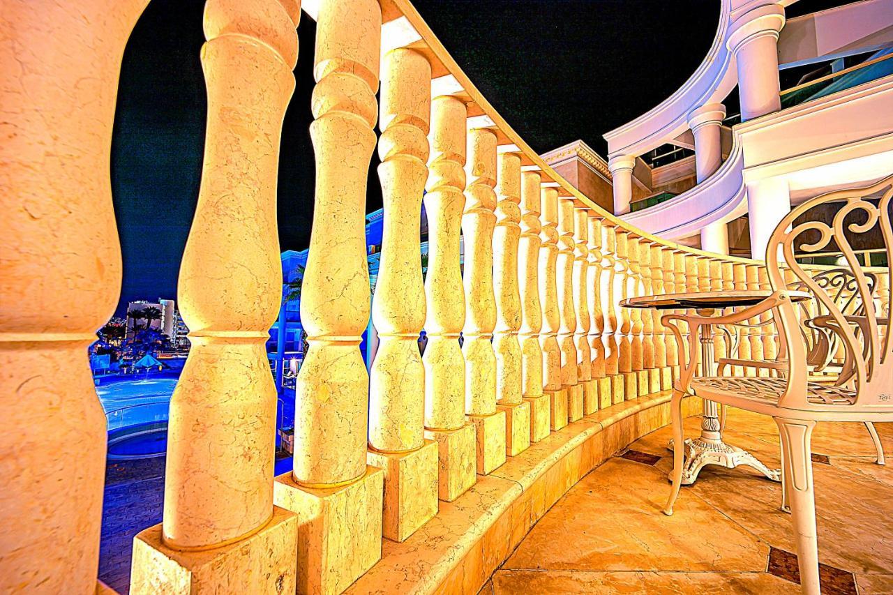 Milana's Deluxe With Big Patio And Pool Appartement