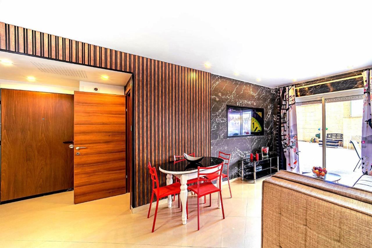 Appartement Milana's Deluxe With Big Patio And Pool *